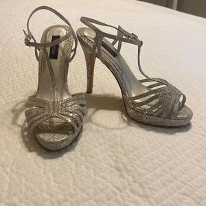 White House Black Market silver Snake print Heels, size 8.5